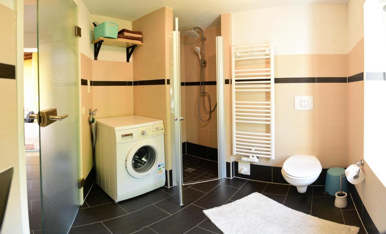 Ferienwohnung Am Zeulenrodaer Meer エクステリア 写真